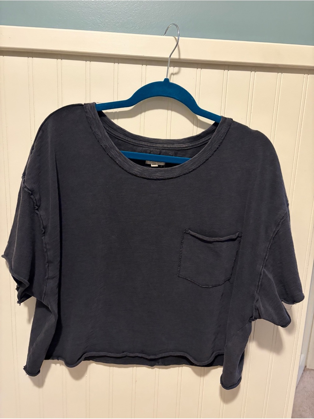 Pilcro Washed Black Cropped Pocket Tee. Not too cropped, boxy, NWOT. Size Med